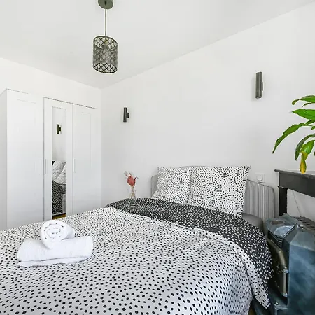 Sublime La Defense Paris Gare 2pers Apartmán *